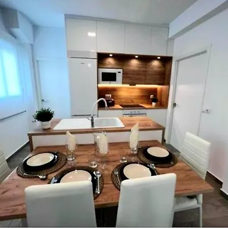 Maria Breeze Apartamento *